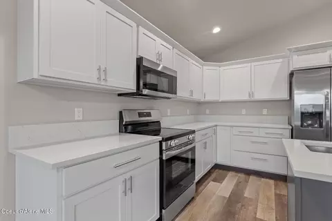 3594 N Blaze Loop, Post Falls, ID 83854 photo 9