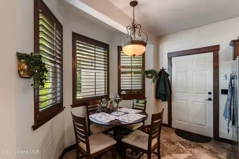 Dining - 518 High Rd, Sandpoint, ID 83864 photo 2 of 5