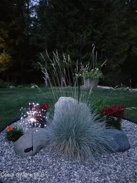 Exterior - 518 High Rd, Sandpoint, ID 83864 photo 9 of 17