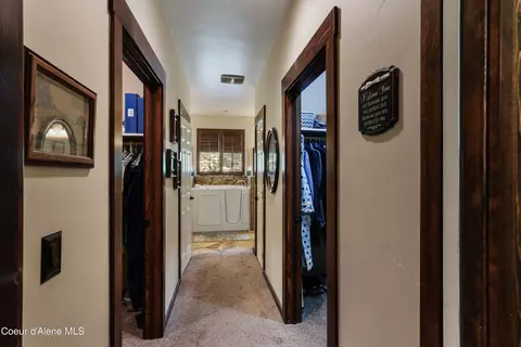 Entry Way - 518 High Rd, Sandpoint, ID 83864 photo 3 of 4