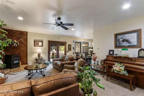 Living - 518 High Rd, Sandpoint, ID 83864 photo 2 of 2