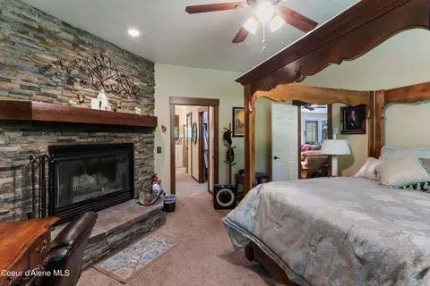 Bedroom - 518 High Rd, Sandpoint, ID 83864 photo 2 of 4