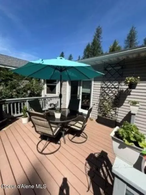 Exterior - 518 High Rd, Sandpoint, ID 83864 photo 5 of 17