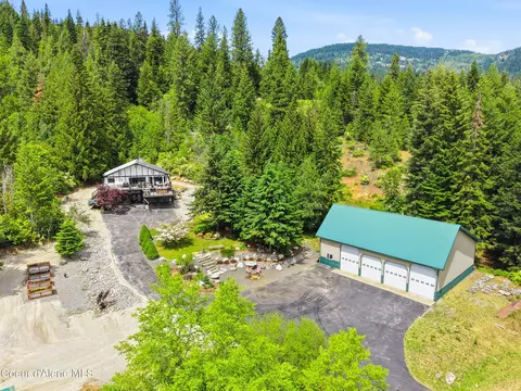 8973 W Barrett Dr, Rathdrum, ID 83858