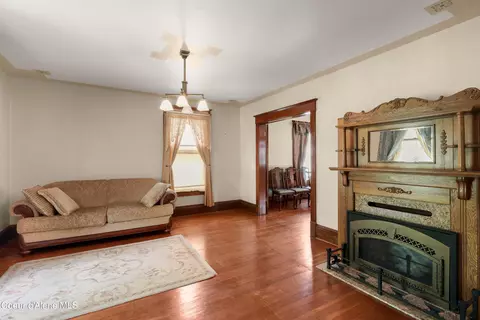 Living - 211 2nd St, Wallace, ID 83873 photo 1 of 4