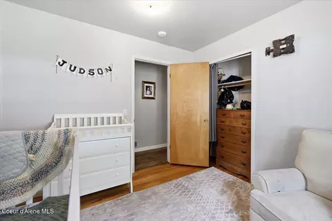 Bedroom - 1109 E Larch Ave, Osburn, ID 83849 photo 4 of 6