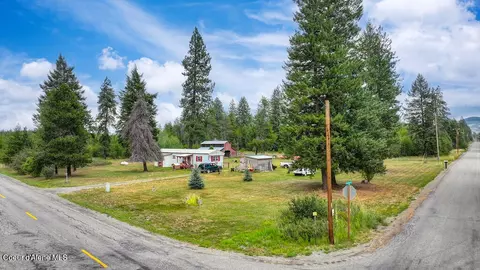 28850 N 1st St, Athol, ID 83801