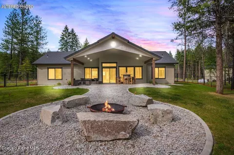 3284 Blanchard Cutoff Rd, Blanchard, ID 83804