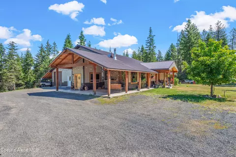 1124 Bugle Point Rd, Saint Maries, ID 83861