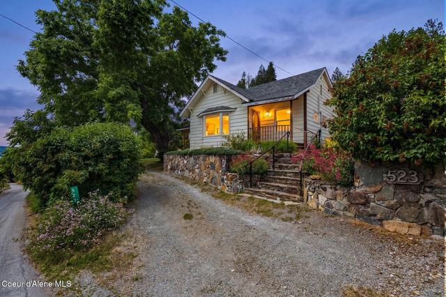 523 Big Hl, Hope, ID 83836