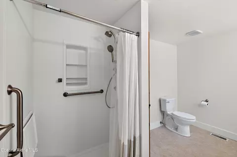 Bath - 3423 E 1st Ave, Post Falls, ID 83854 photo 2 of 3