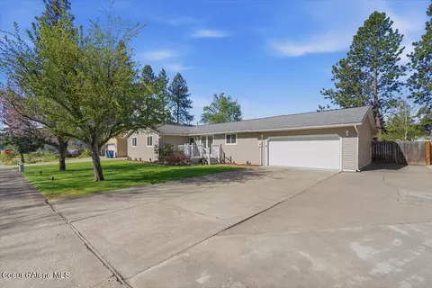 416 S Timber Ln, Post Falls, ID 83854 photo 2