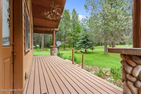 Exterior - 1741 E Diagonal Rd, Rathdrum, ID 83858 photo 3 of 10