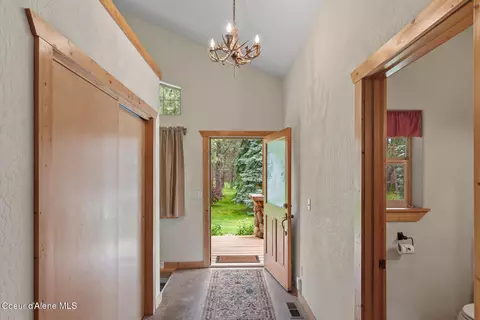 Entry Way - 1741 E Diagonal Rd, Rathdrum, ID 83858 photo 2 of 2