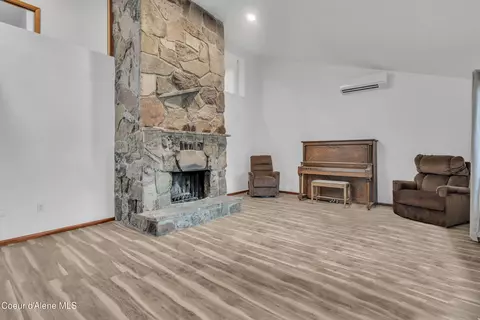 Living - 3010 E Rivercrest Dr, Post Falls, ID 83854 photo 1 of 7