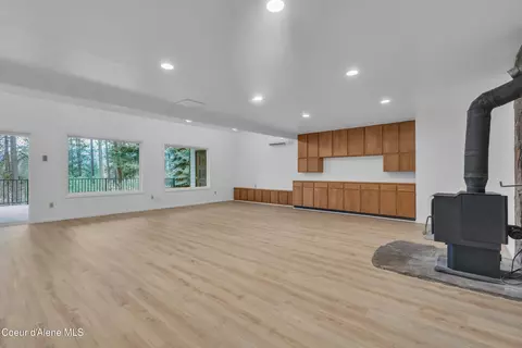 Living - 3010 E Rivercrest Dr, Post Falls, ID 83854 photo 3 of 7