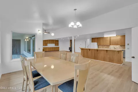 Dining - 3010 E Rivercrest Dr, Post Falls, ID 83854 photo 3 of 3