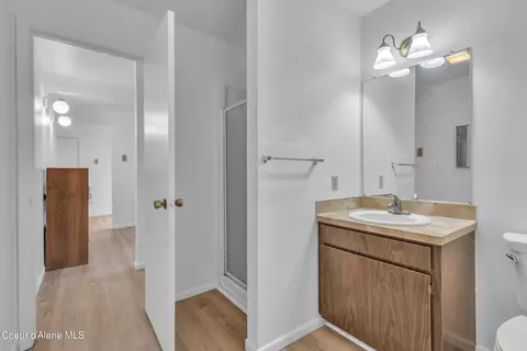 Bath - 3010 E Rivercrest Dr, Post Falls, ID 83854 photo 3 of 3