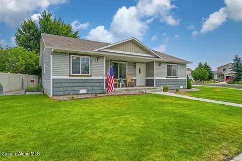 2130 E Decaro Loop, Post Falls, ID 83854 photo 2