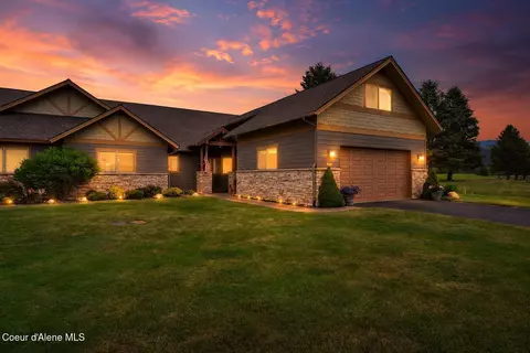 85 Bellflower Ct, Blanchard, ID 83804
