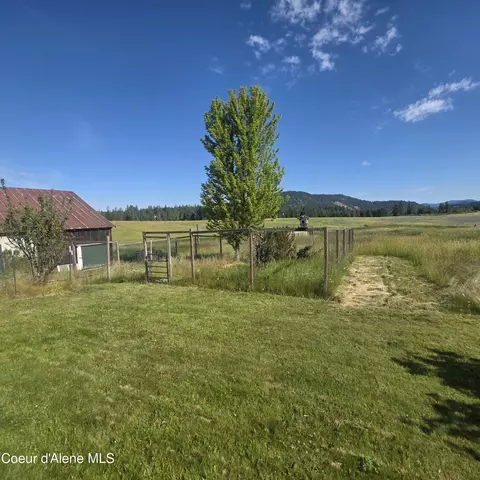 Exterior - 7375 E Sunrise Dr, Harrison, ID 83833 photo 9 of 17