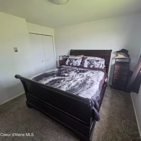 Bedroom - 7375 E Sunrise Dr, Harrison, ID 83833 photo 3 of 6