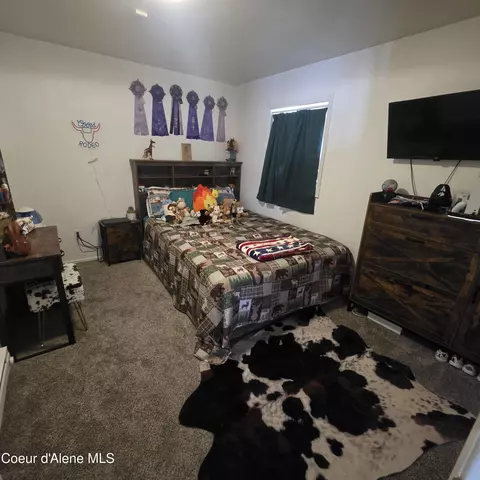 Bedroom - 7375 E Sunrise Dr, Harrison, ID 83833 photo 5 of 6
