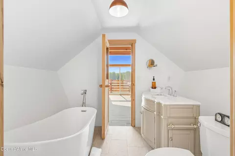 Bath - 76 Caseys Ln, Sandpoint, ID 83864 photo 5 of 5