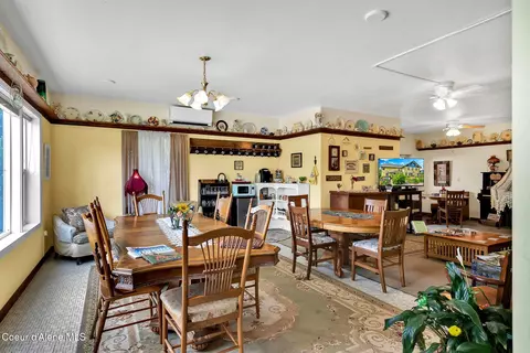 Dining - 134 N Frederick Ave, Harrison, ID 83833 photo 1 of 5