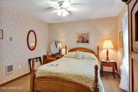 Bedroom - 134 N Frederick Ave, Harrison, ID 83833 photo 7 of 12