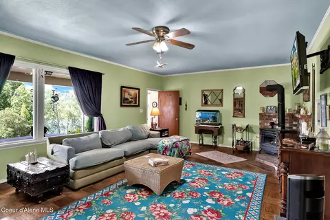 Living - 134 N Frederick Ave, Harrison, ID 83833 photo 4 of 4