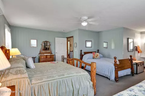 Bedroom - 134 N Frederick Ave, Harrison, ID 83833 photo 5 of 12