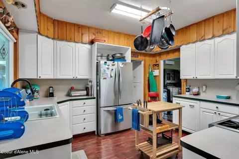 Kitchen - 134 N Frederick Ave, Harrison, ID 83833 photo 1 of 2