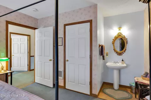 Bedroom - 134 N Frederick Ave, Harrison, ID 83833 photo 10 of 12