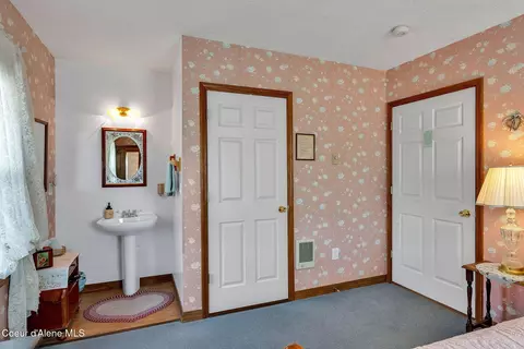 Bedroom - 134 N Frederick Ave, Harrison, ID 83833 photo 12 of 12
