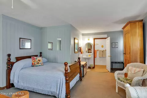Bedroom - 134 N Frederick Ave, Harrison, ID 83833 photo 4 of 12