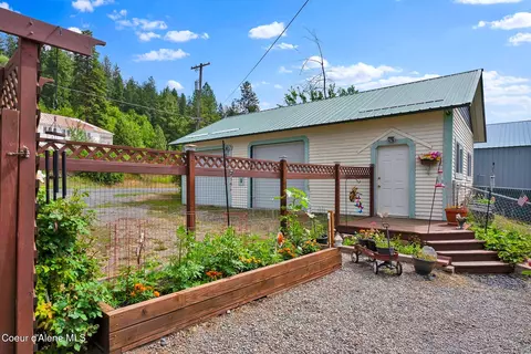Exterior - 134 N Frederick Ave, Harrison, ID 83833 photo 7 of 14