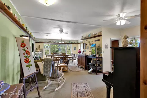 Dining - 134 N Frederick Ave, Harrison, ID 83833 photo 5 of 5