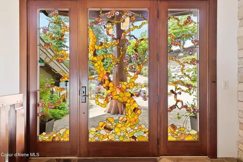 Entry Way - 203 Shannon Ln, Dover, ID 83825 photo 2 of 9