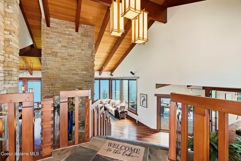 Entry Way - 203 Shannon Ln, Dover, ID 83825 photo 4 of 9