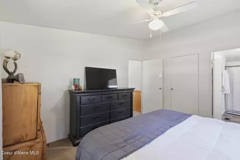 Bedroom - 4374 E Timberland Rd, Athol, ID 83801 photo 2 of 8