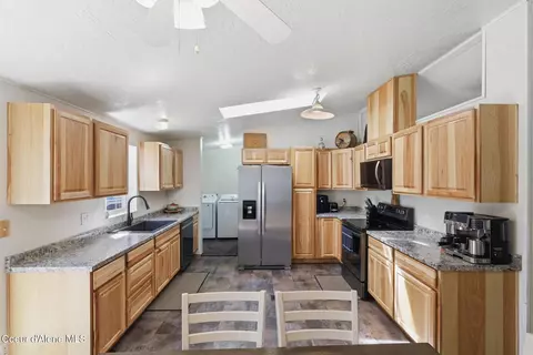 Kitchen - 4374 E Timberland Rd, Athol, ID 83801 photo 1 of 4