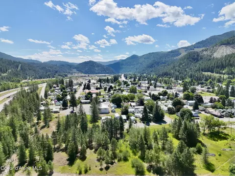Nka 1st, Osburn, ID 83849 photo 5