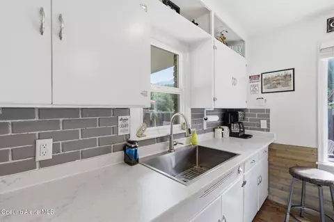 Kitchen - 515 Bunker Ave # 1, Kellogg, ID 83837 photo 6 of 6