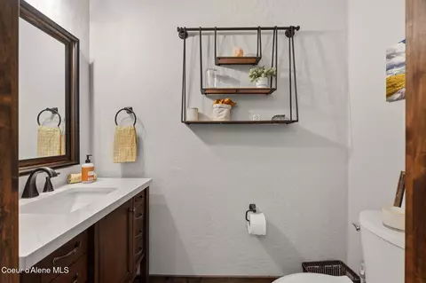 Bath - 140 Madera Dr, Sandpoint, ID 83864 photo 1 of 5