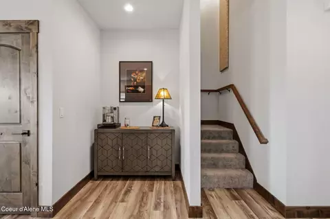 Entry Way - 140 Madera Dr, Sandpoint, ID 83864 photo 1 of 4