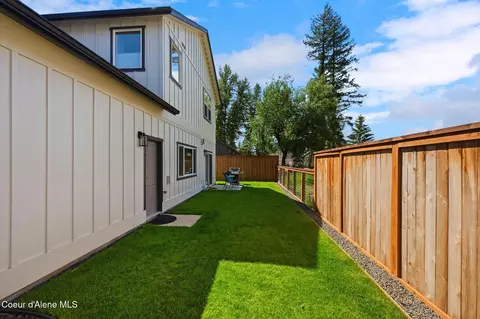 Exterior - 140 Madera Dr, Sandpoint, ID 83864 photo 5 of 7
