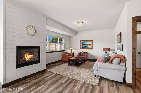 Living - 140 Madera Dr, Sandpoint, ID 83864 photo 1 of 1