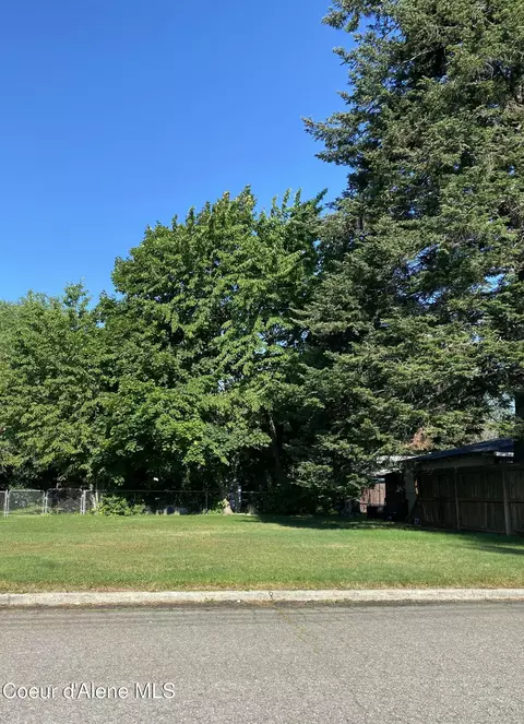 Nna N Clara Ln, Coeur D'alene, ID 83815