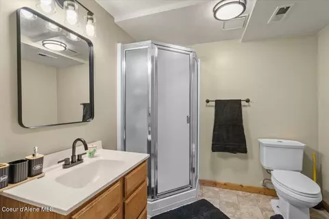 Bath - 14751 N Smith Ave, Rathdrum, ID 83858 photo 3 of 3